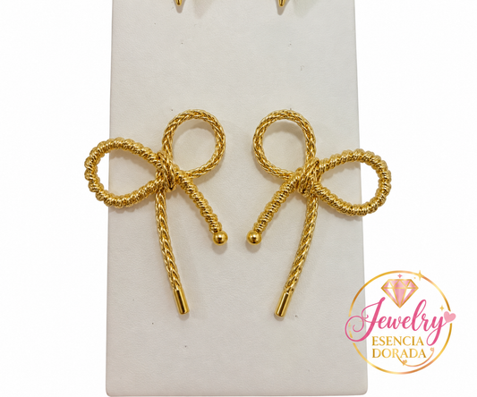 Aretes en estilo lazo ( cierre de poste )