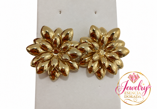 Aretes de flor ( cierre de poste)