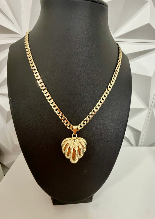 Cadena de eslabón cubano corte de brillo con colgante de corazón